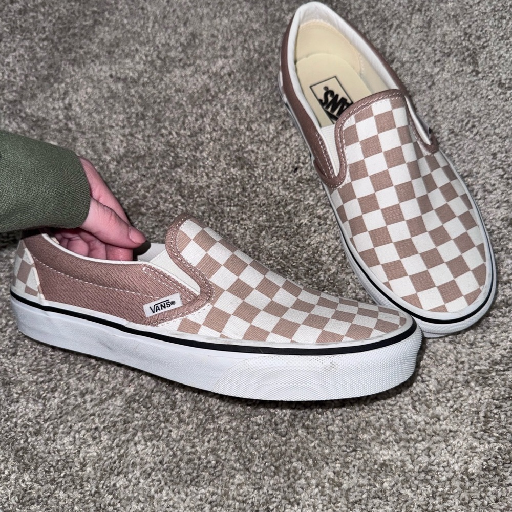 Vans - image 2